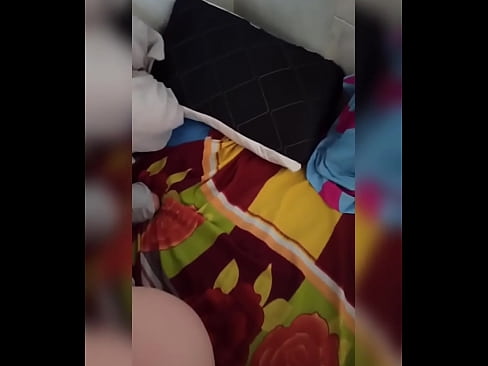 ❤️ Wandinogara naye anogara ega kumba nekuti murume wake anoenda kuzororo ini ndinotora mukana wekusvira nekuzadza mbongoro yake nemukaka. ❤❌  ❌